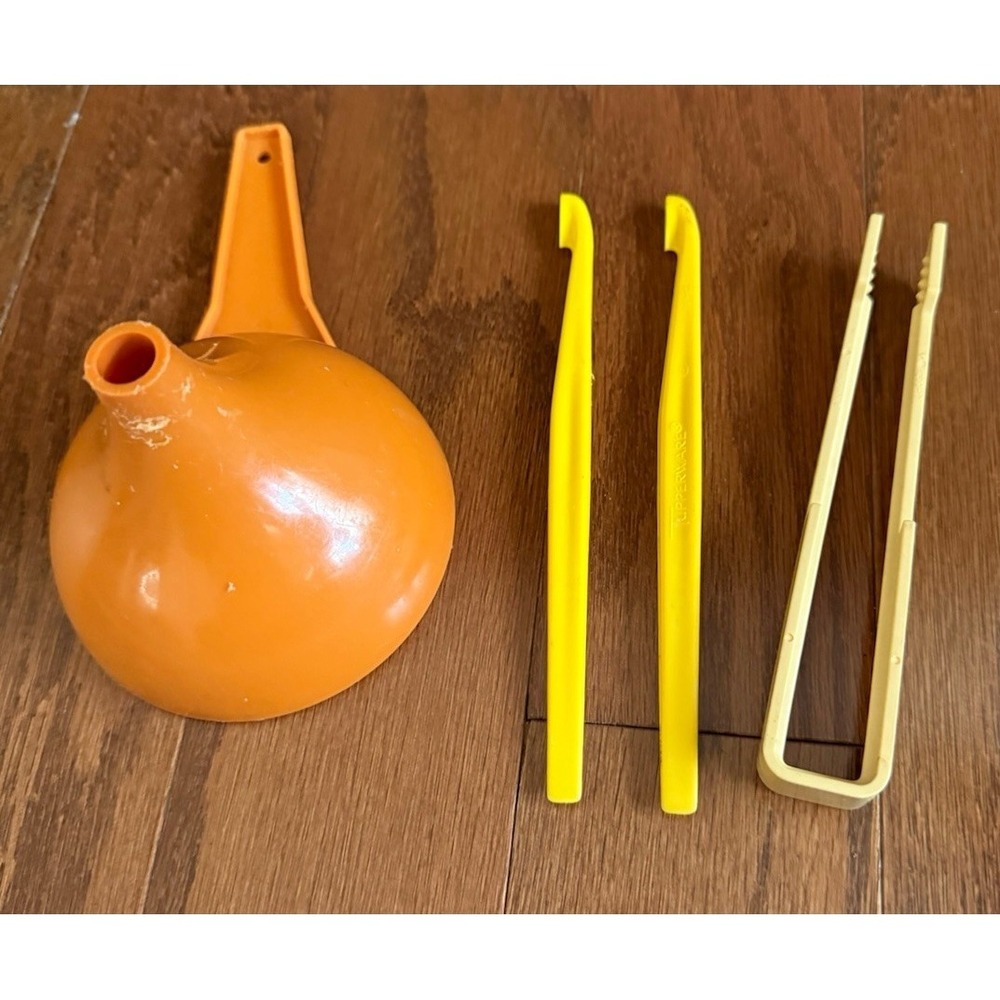 Lot of 4 VTG Tupperware Gadgets 2 Citrus Peelers Toast Tongs Large Funnel